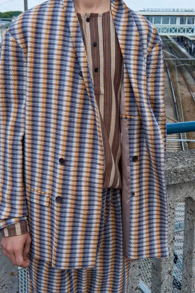 Look 13